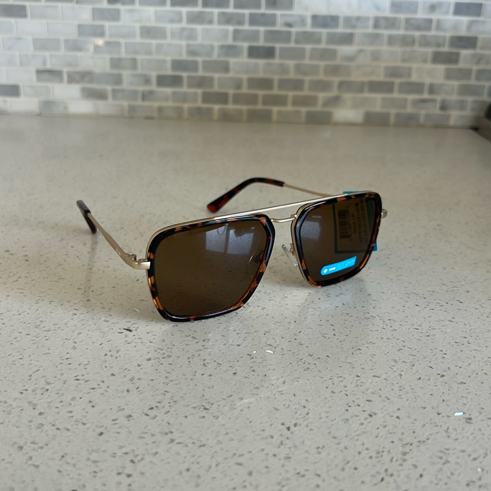 Dot Dash Sunglasses - Rave Up Leopard UV400